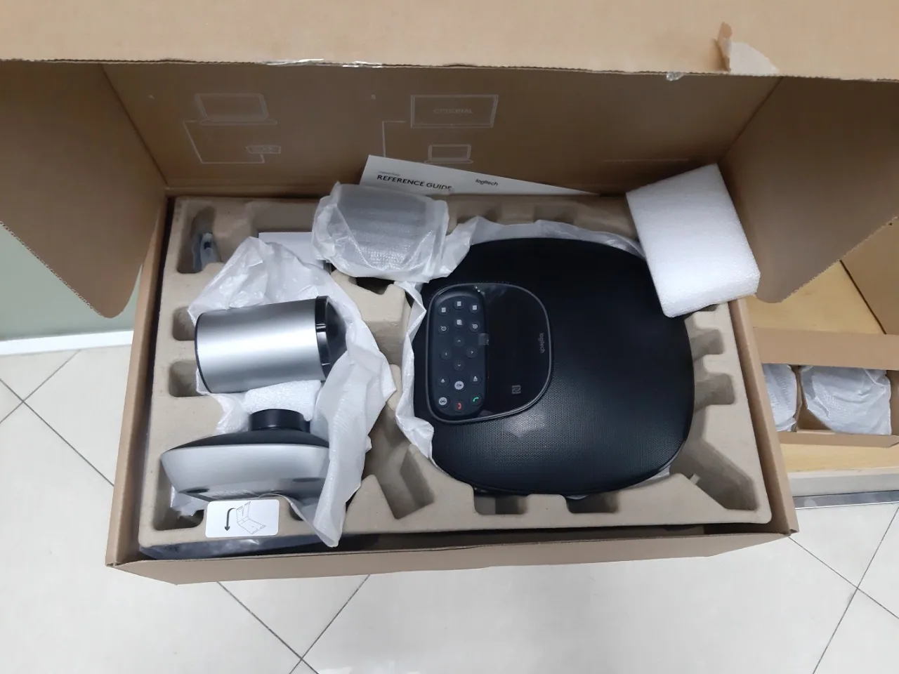 Thiết bị hội nghị Logitech Group (960-001054)